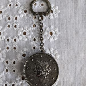 Vintage 1950's Windsor Coin Keychain
